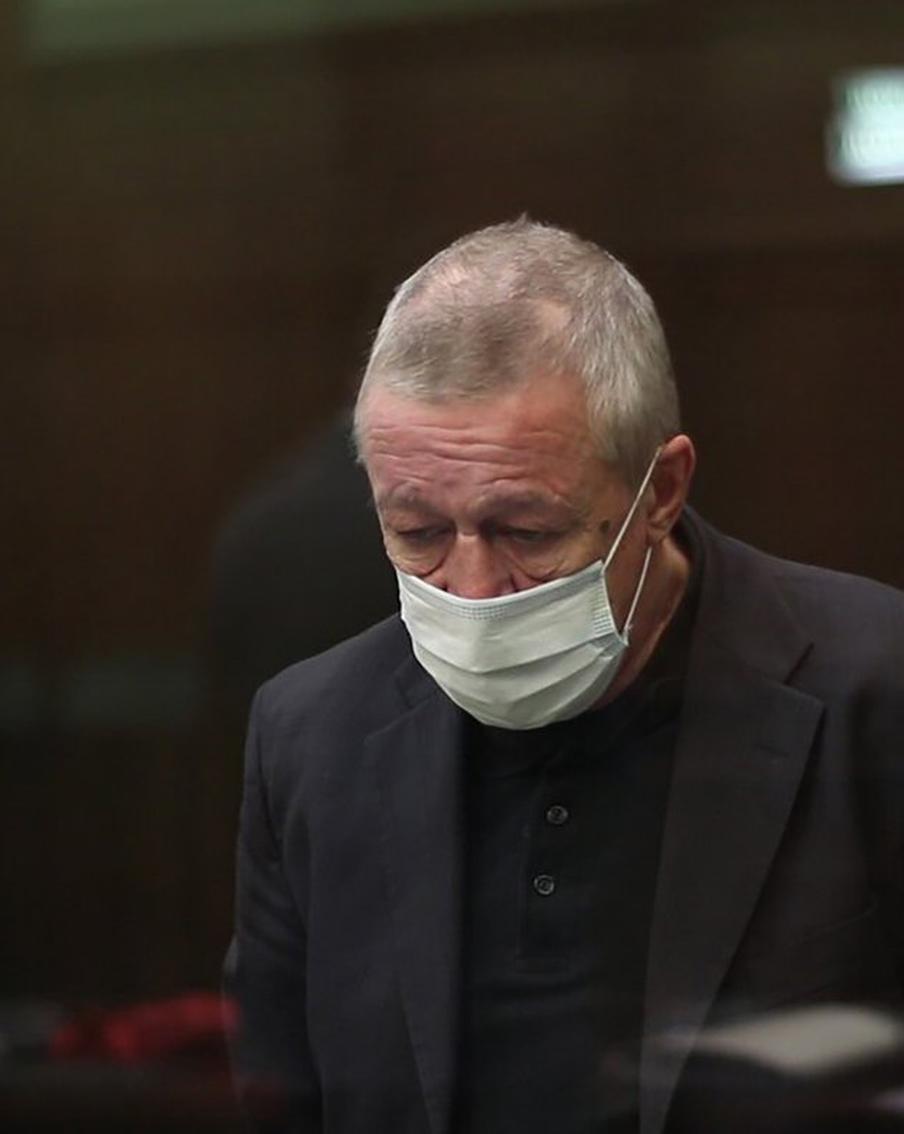 Адвокат опроверг данные о просьбе Ефремова пойти на фронт