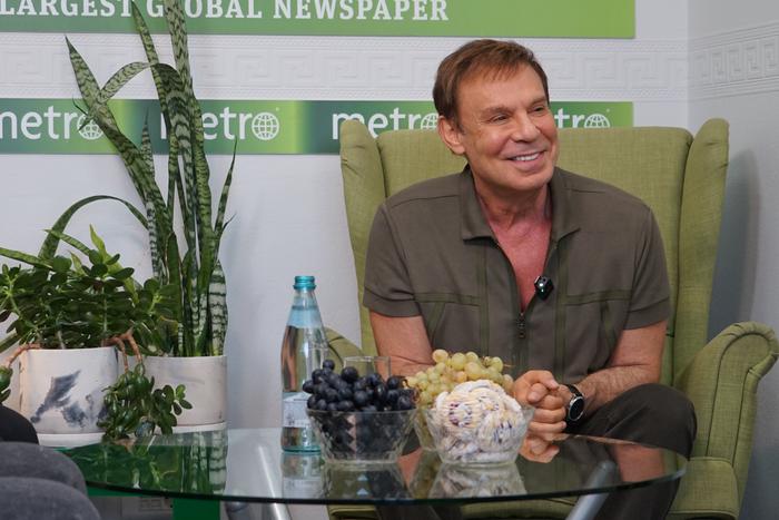 "Иногда я чувствую себя Золушкой". Гостем редакции Metro стал Ефим Шифрин