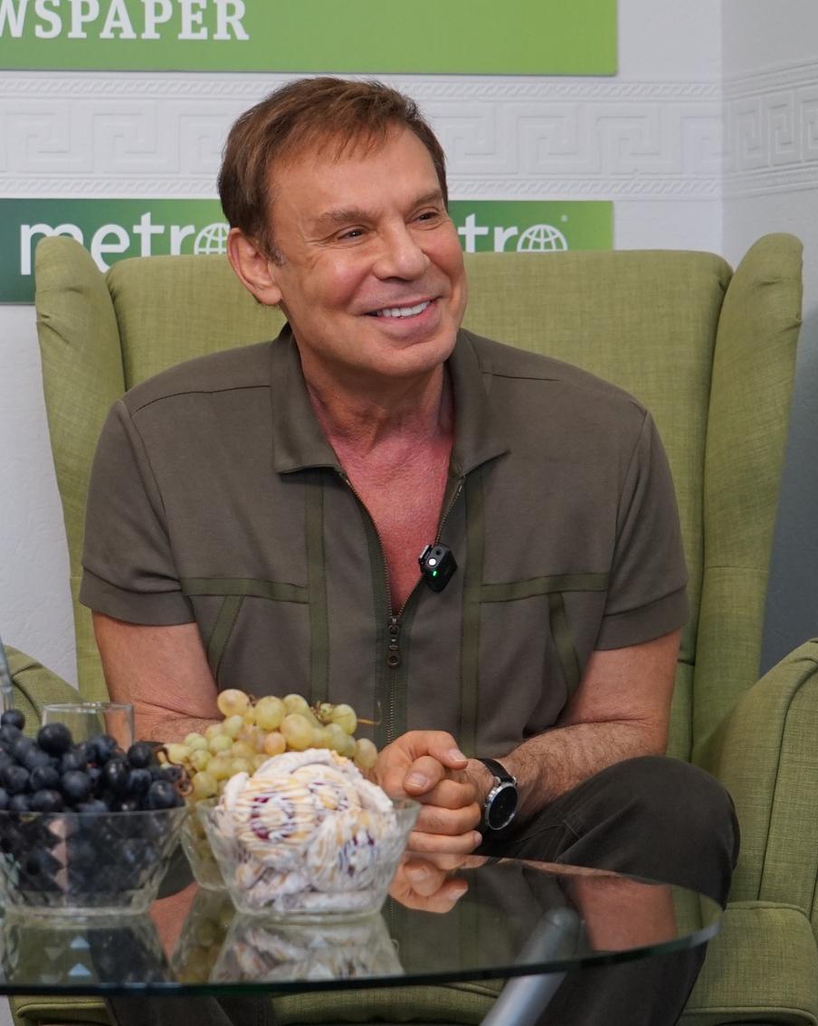 "Иногда я чувствую себя Золушкой". Гостем редакции Metro стал Ефим Шифрин