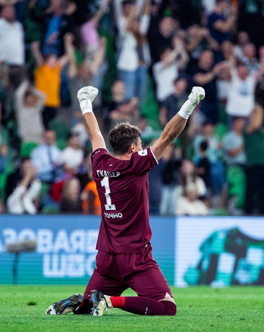 "Краснодар" забрал бремя лидерства у чемпиона. "Зенит" опустился на третью строчку