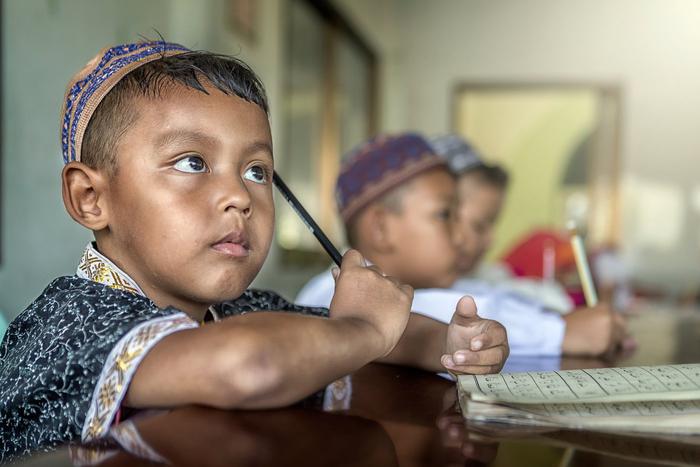 В Узбекистане проверят сообщения об избиении русскоязычных учеников