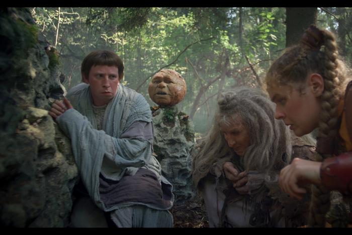 Вышли первые серии продолжения "Последнего богатыря". Чем удивил сериал и его герои