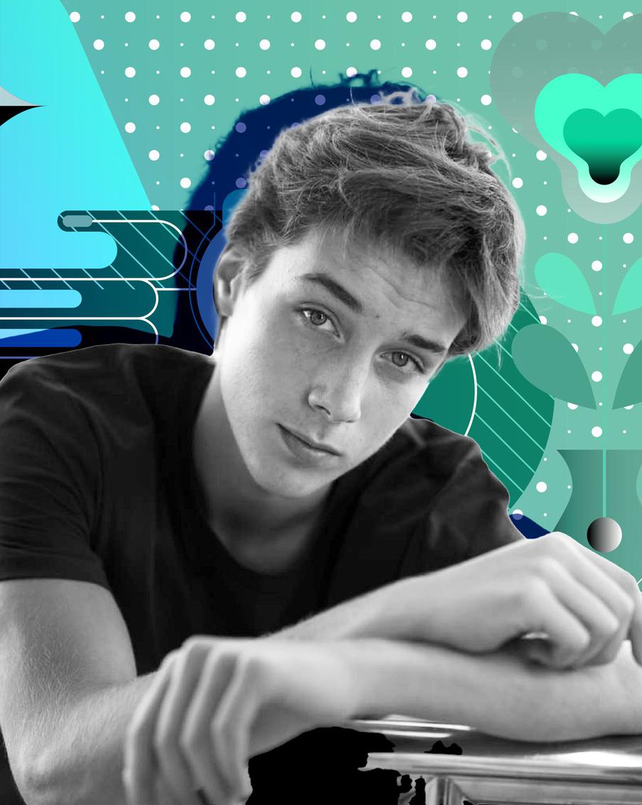 Картина дедушки и медаль дяди: актёр Алексей Онежен и значимые для него вещи