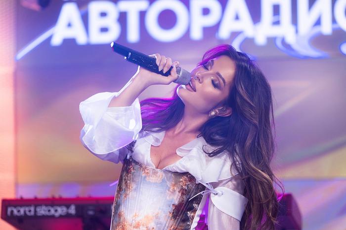 Сколько сильных девочек живёт в певице Нюше?