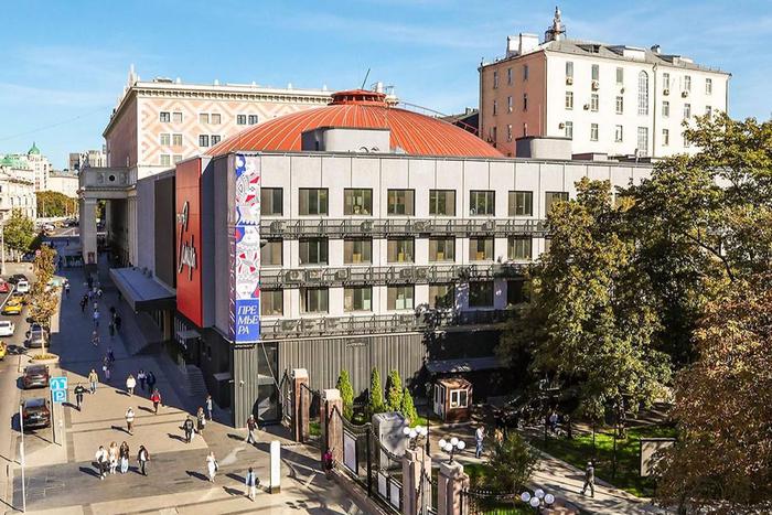 Сергей Собянин: Здание Театра сатиры на Триумфальной площади обновили к юбилею