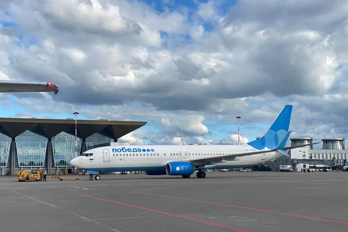 В столице задержаны около 10 авиарейсов в ОАЭ в связи с обострением арабо-израильского конфликта