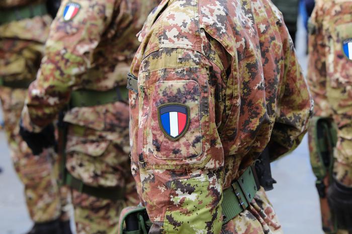 Английские и французские военные участвовали в уничтожении иранских ракет над Израилем прошедшей ночью