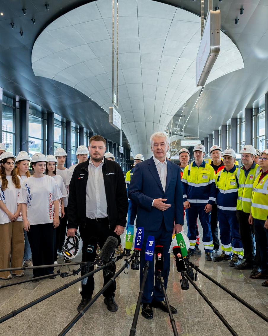 Собянин поздравил столичных метростроителей с праздником и рассказал о развитии метро до 2030 года