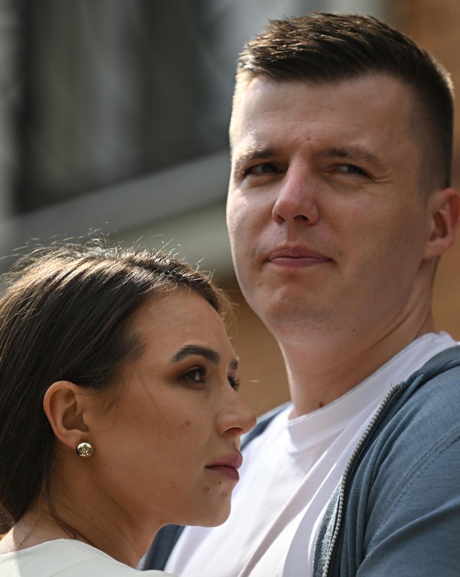 Экс-супругов Артёма и Валерию Чекалиных задержали после допроса по новому возбуждённому уголовному делу