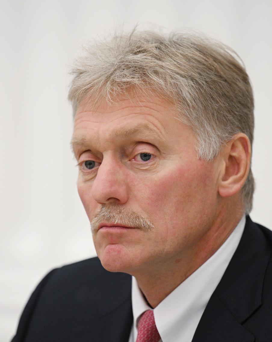 Песков о "Времени героев", французский министр обороны боится Россию: хроника очередных событий украинского кризиса