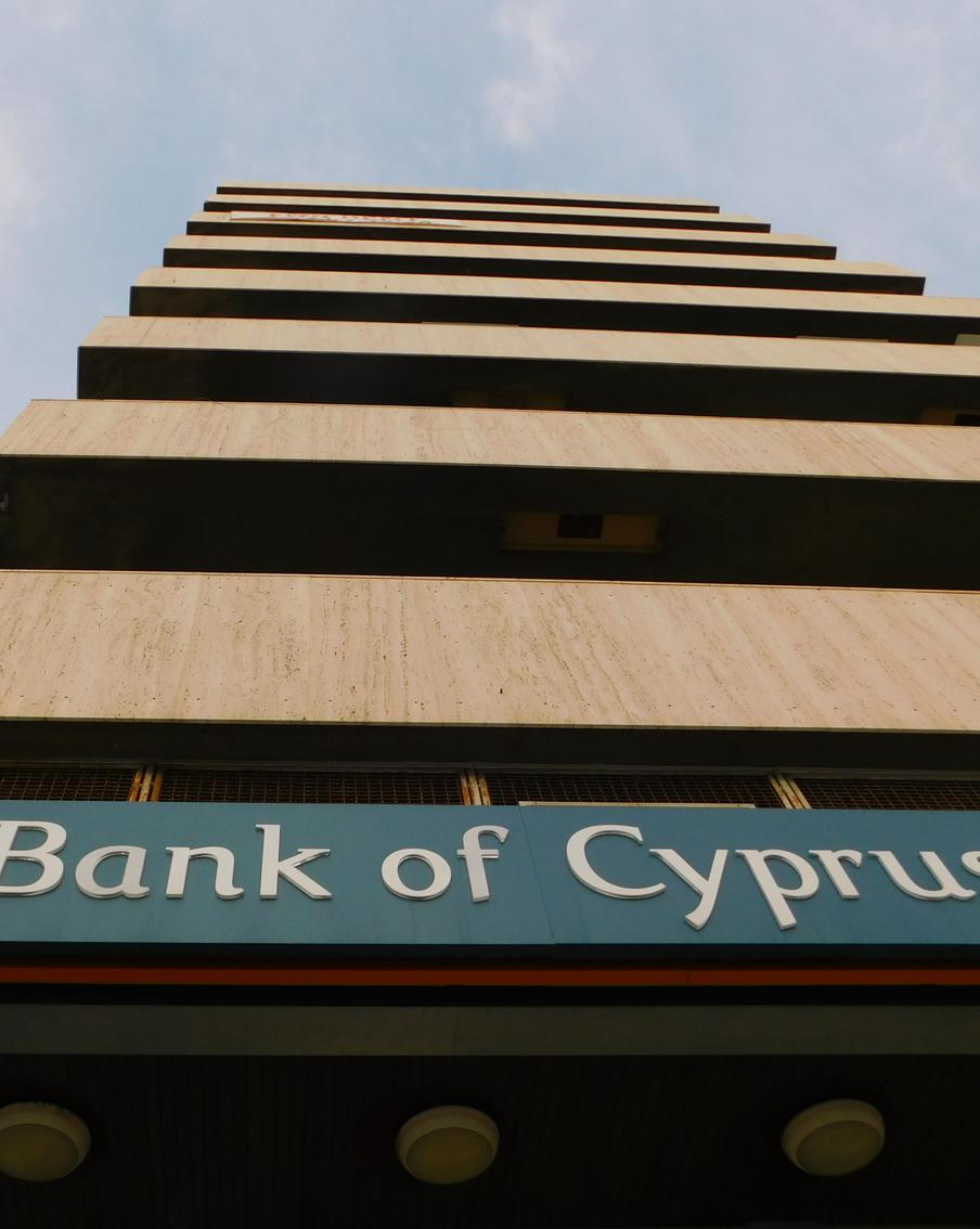 Главный кипрский банк с начала февраля 2022 года закрыл около 20 тысяч принадлежащих россиянам счетов