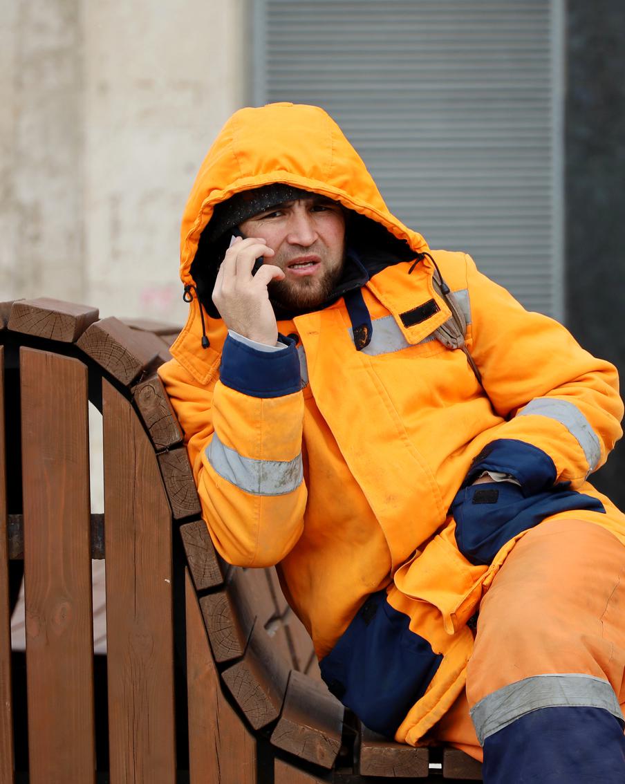 В Таджикистане обеспокоены ситуацией с мигрантами в России