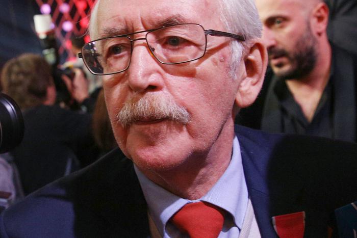 Исполнитель роли Шерлока Холмса в советской экранизации Василий Ливанов всё ещё находится в больнице