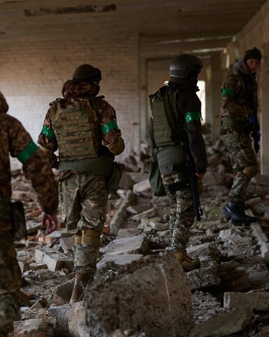 Украинские военные были готовы к сдаче Угледара ВС РФ, об этом свидетельствует ситуация в городе