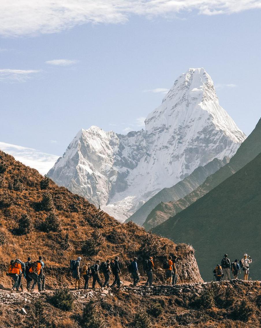 Пять российских альпинистов погибли на горе Дхаулагири в Непале