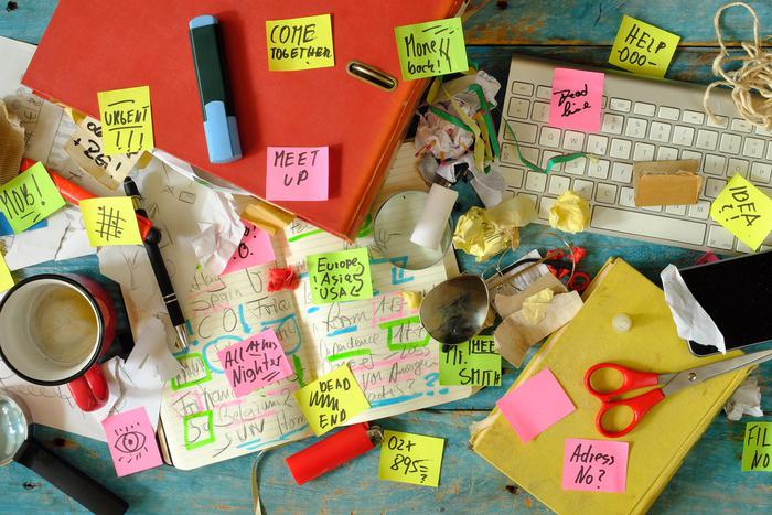 Почему маркетологи и дизайнеры устраивают беспорядок на рабочем месте