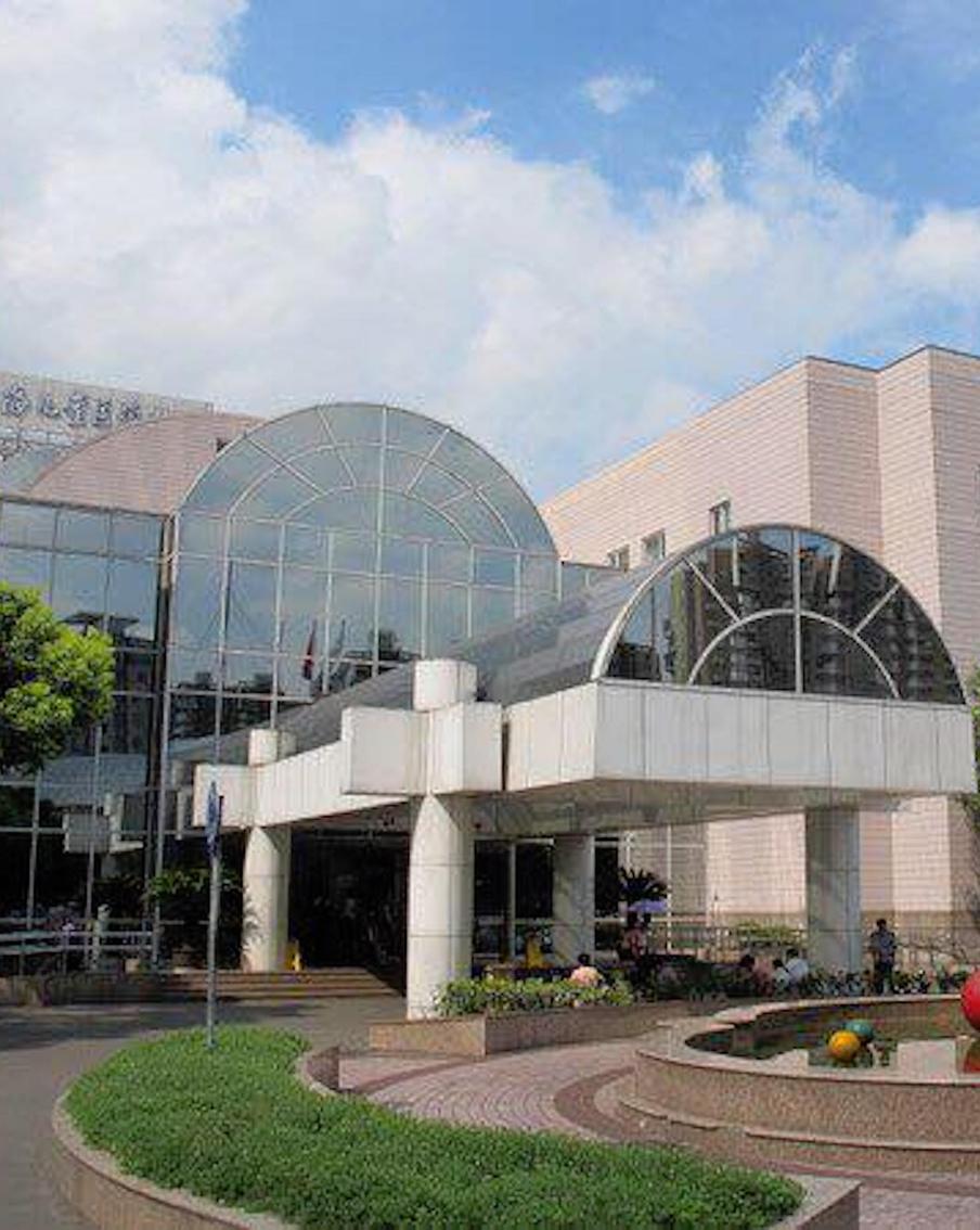 Каким образом в Китае будут "лечить" гуманитариев