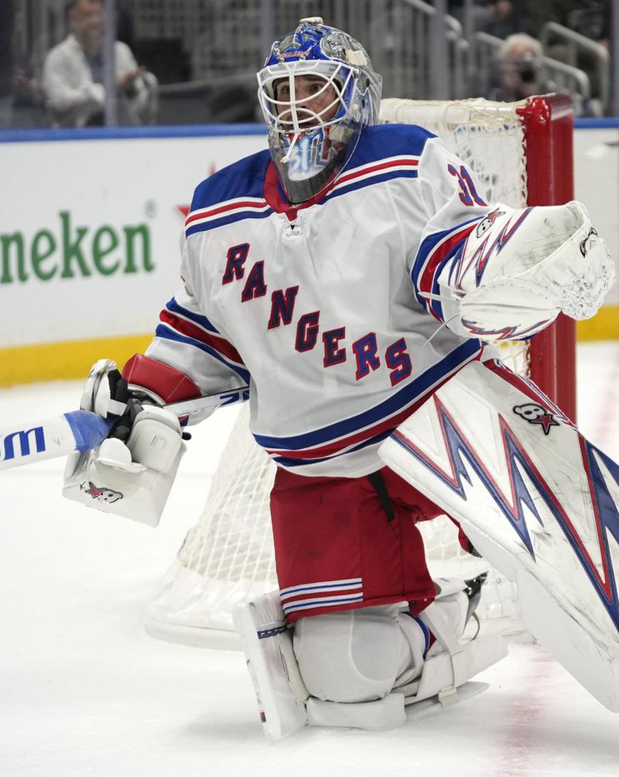 Шестёркин начал с "сухаря" сезон в НХЛ