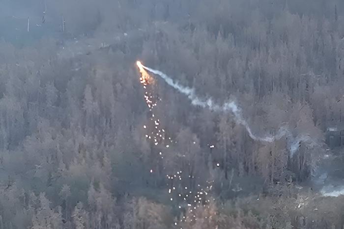 Украинские военные разработали дроны, которые обливают российские позиции раскалённым металлом