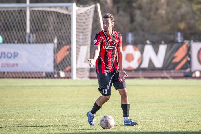 Российский футбольный клуб "Сокол" наймёт таролога за 300 000 рублей