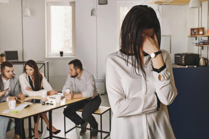 Манипуляторы и "скромняги" повышения не получат: HR-специалист рассказала, почему так происходит