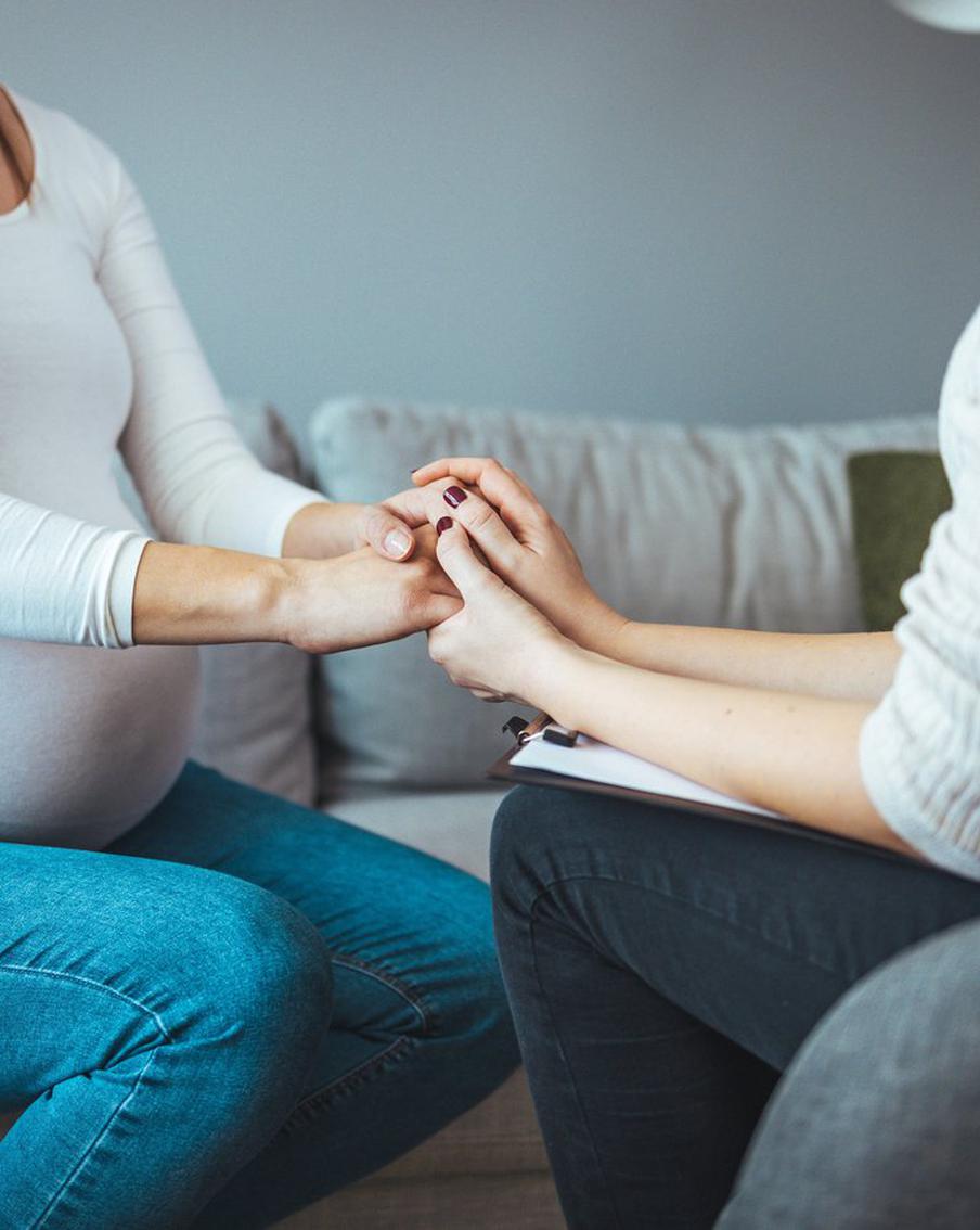 Конфликт головы и тела: зачем женщин будут отправлять к психологу дважды за беременность