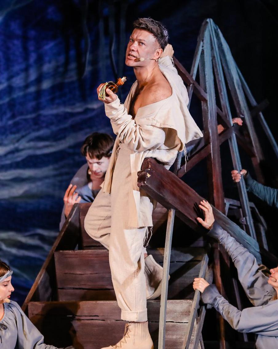 Современный театр мюзикла показал свою версию "Парфюмера"