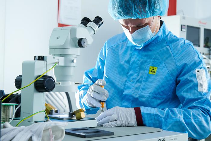 Выпуск электроники в Москве увеличился почти в два раза