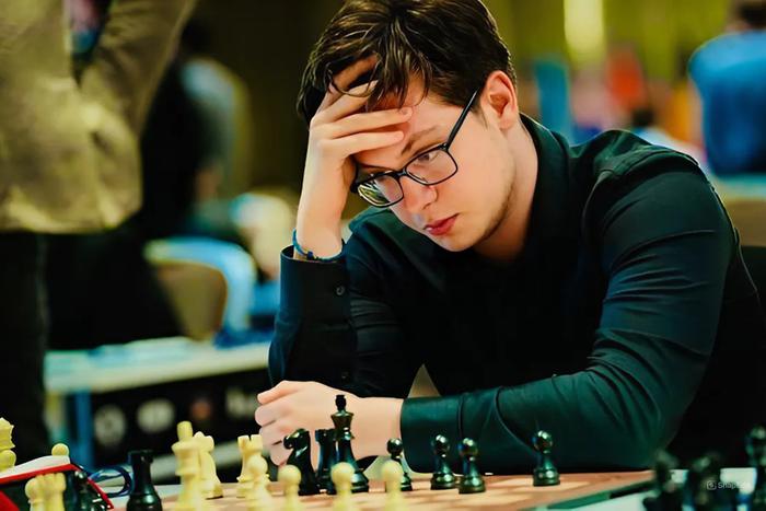 НеCHESSная игра: как читеры в шахматах жульничают с помощью наушников и туалетных пауз