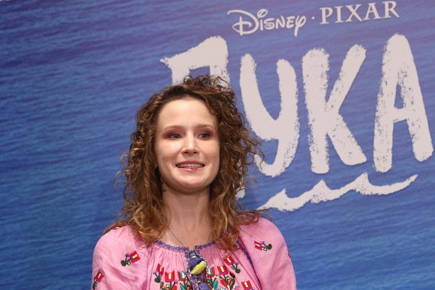 МВД России объявило в розыск певицу Монеточку*