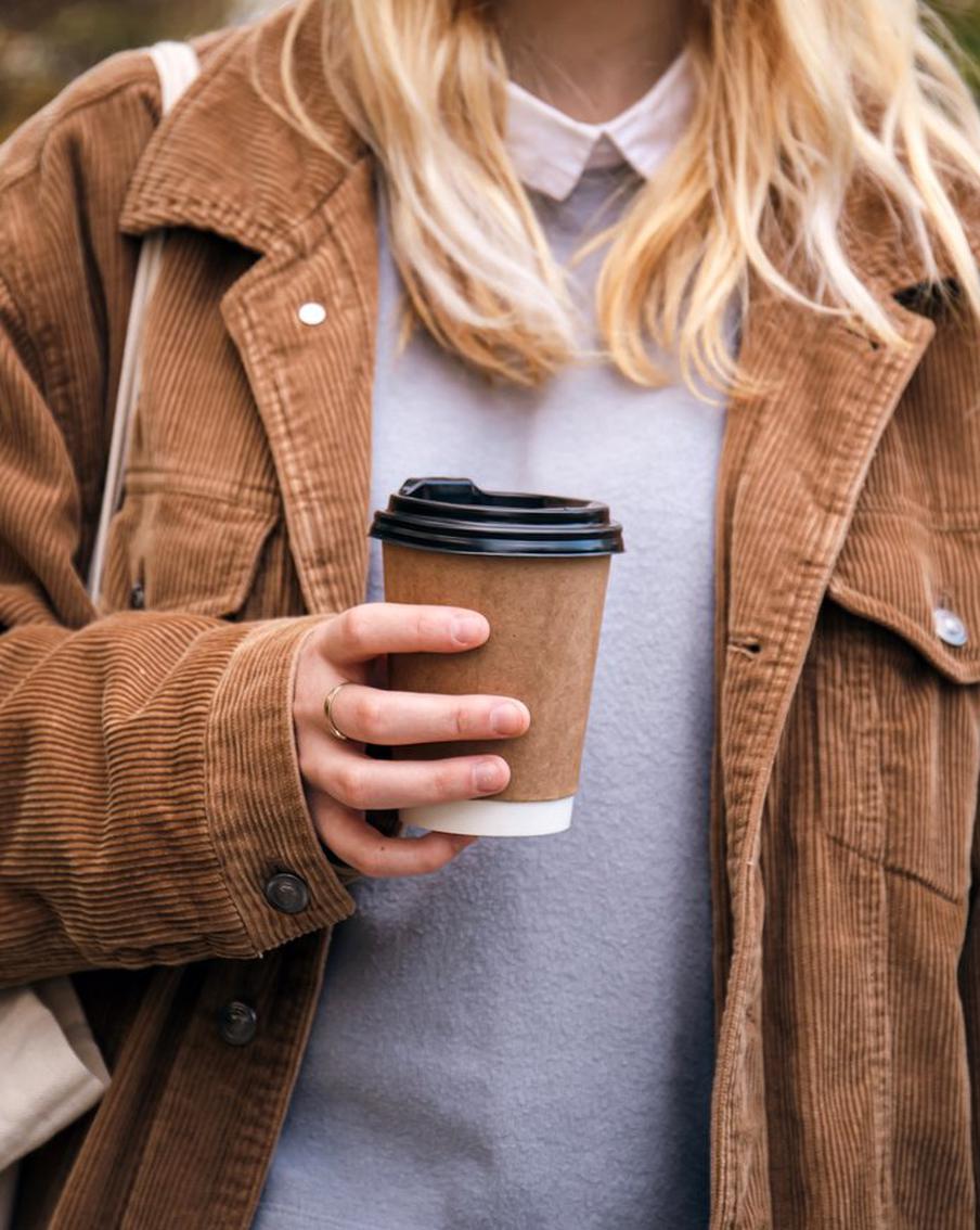 Любите кофе и хотите сумку как у коллеги? А ведь мелкие траты ударят по вашему бюджету!