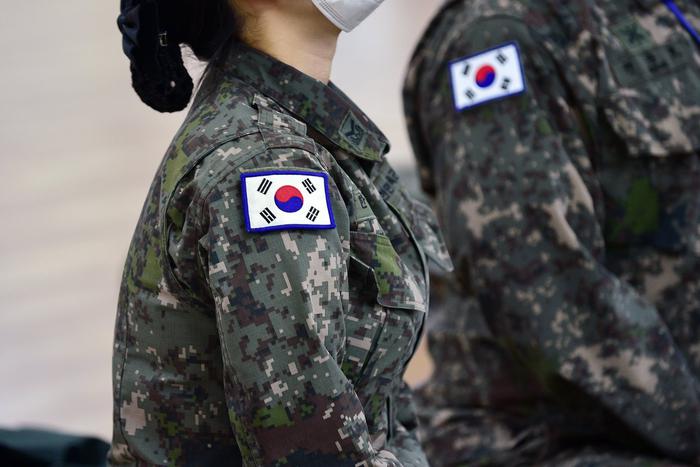 Сеул задумался над отправкой на Украину специалистов из-за "войск КНДР"