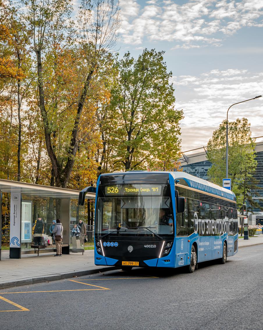Электробусы вышли ещё на четыре маршрута столицы