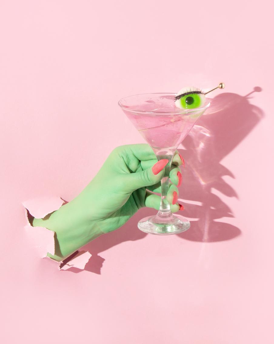 Идеи хеллоуинского маникюра: паутина, ведьмины когти и готика