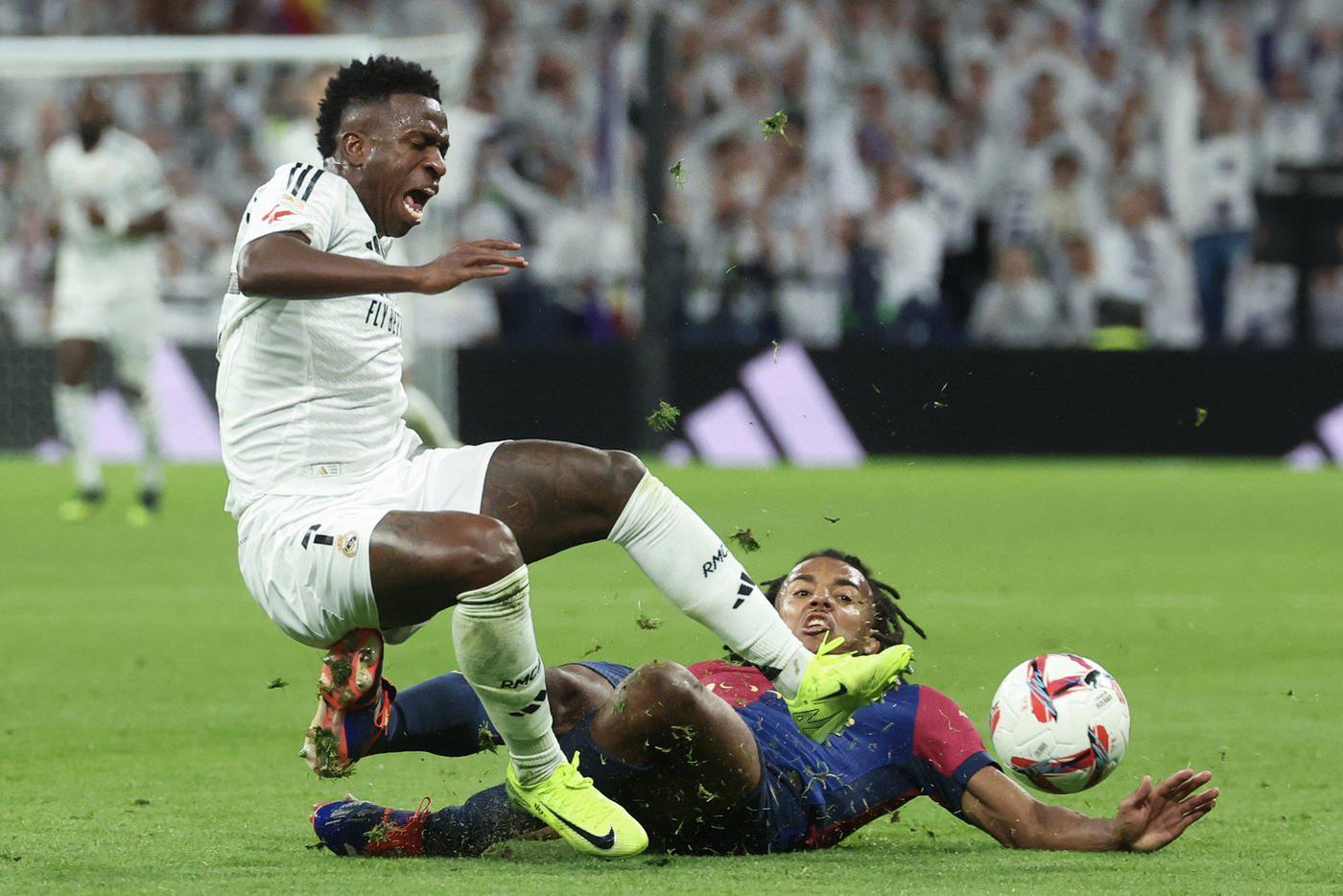 "Барселона" впервые за полтора года обыграла "Реал"