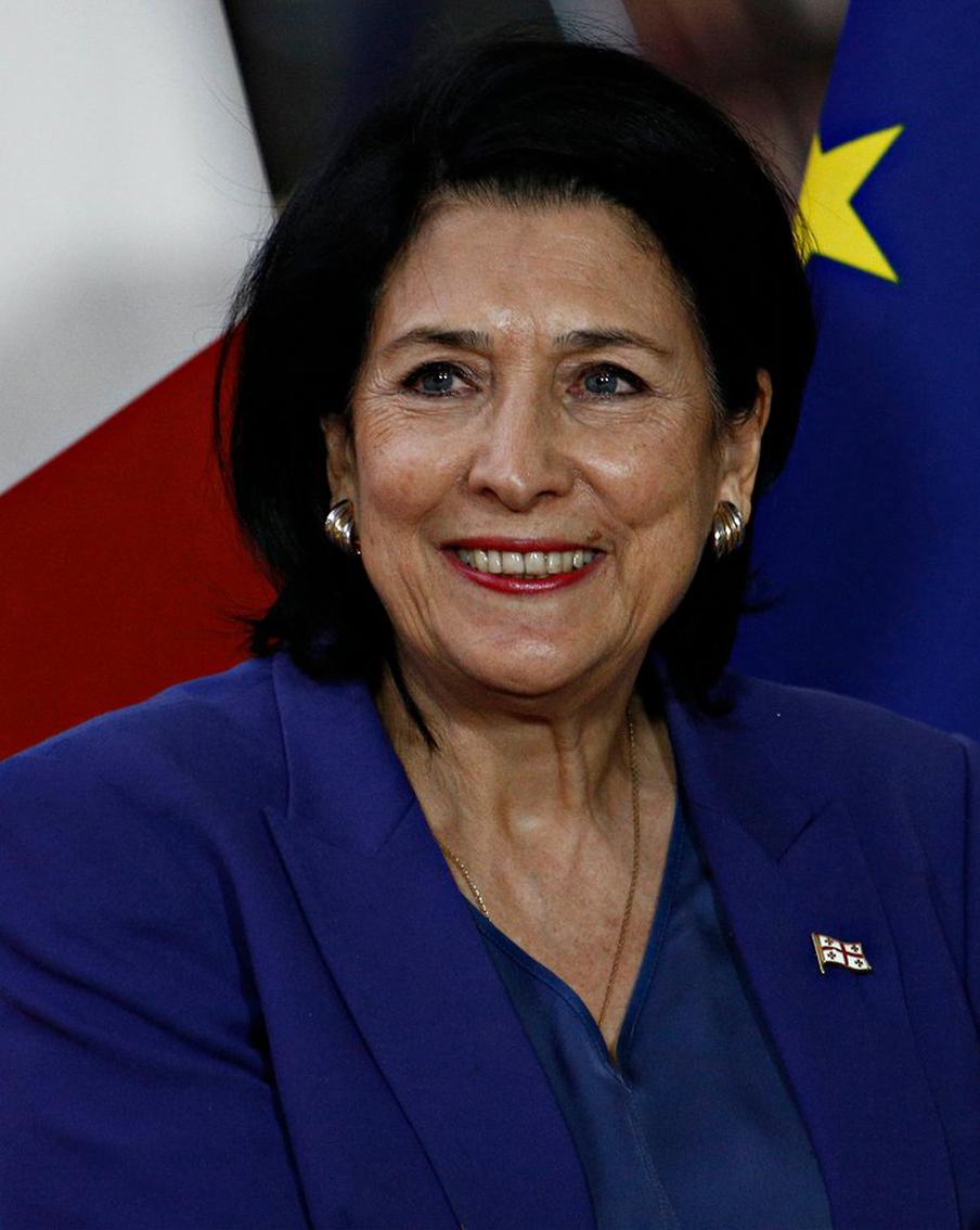 Президент Грузии не признала итоги выборов в парламент: Metro выяснило, грозит ли стране новый переворот