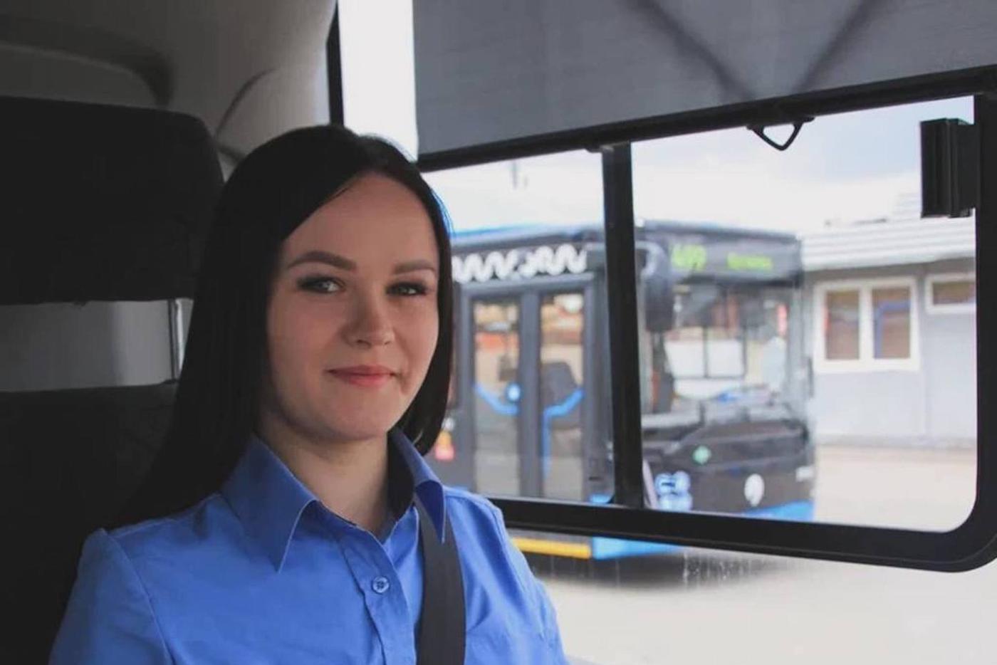 Работники московского транспорта не спят по ночам и помогают пассажирам найти дорогу