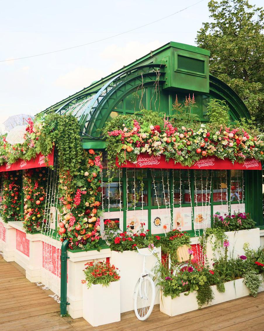 Школьникам и студентам рассказали о традициях гостеприимства в России