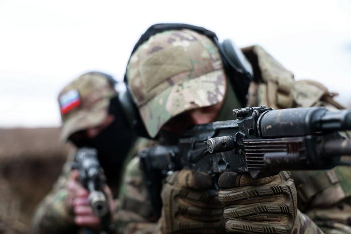 ВС Росcии идут на Купянск, на Украине продлили военное положение: хроника очередных событий украинского кризиса