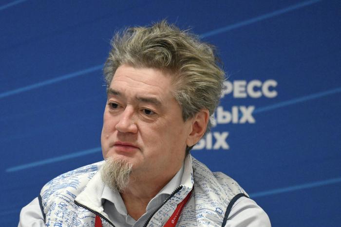 Умер участник программы "Что? Где? Когда?" Андрей Черемисинов
