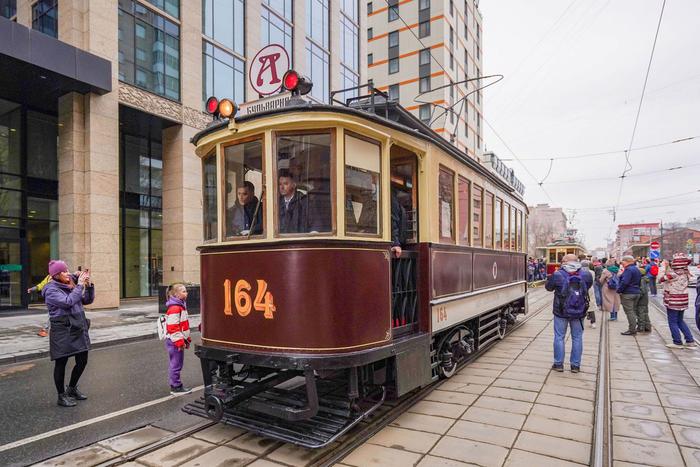 Знаменитый кольцевой маршрут "А" отпраздновал 113 лет. Современный маршрут связывает три района в центре столицы