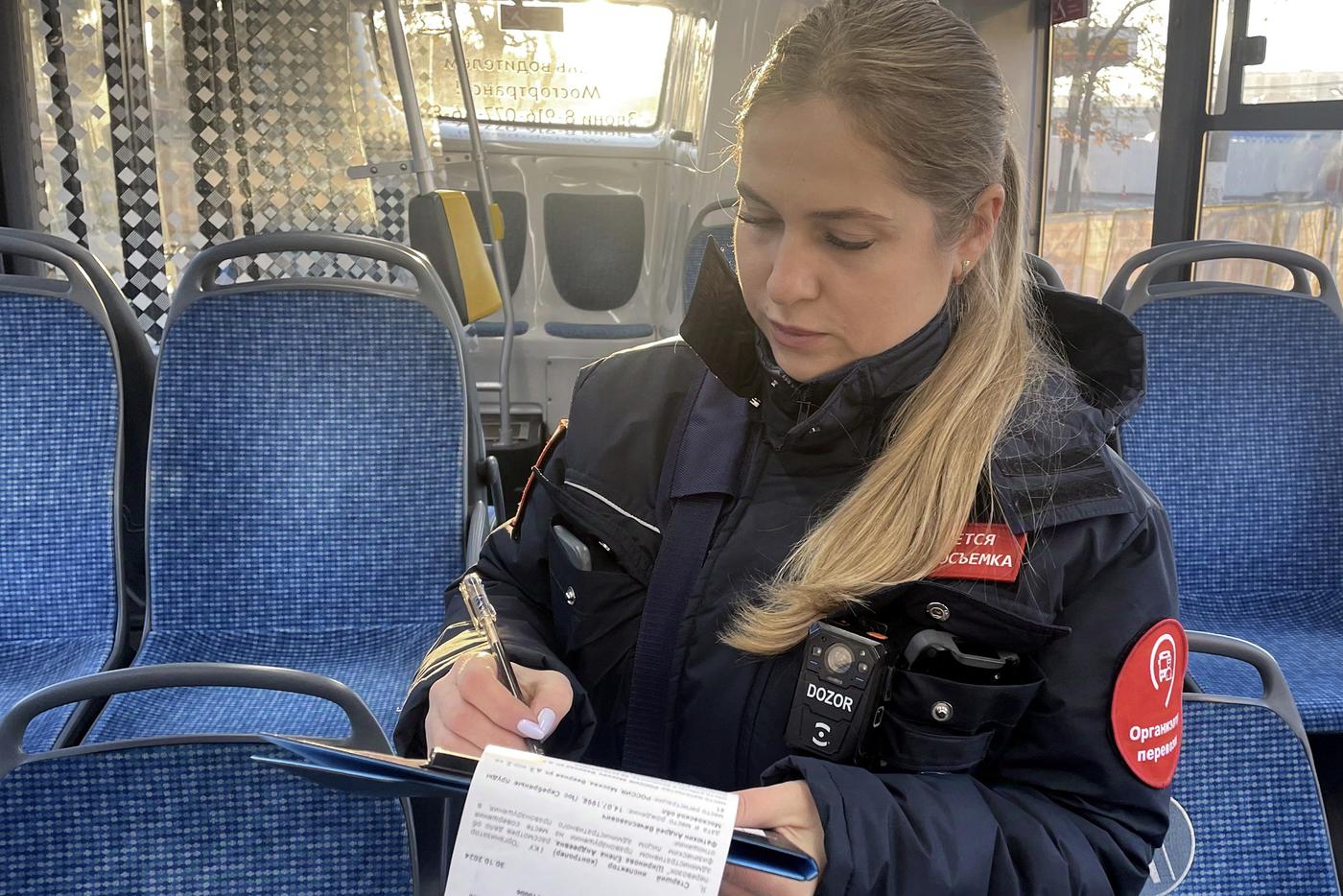 Безбилетных пассажиров становится меньше, показывают данные регулярных проверок на транспорте