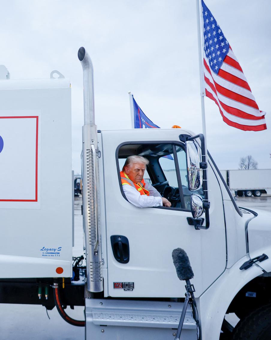 "Мусор и сборище убожеств": как на выборах в США кандидаты оскорбляют друг друга