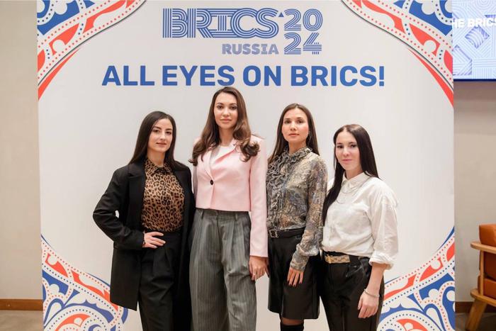 В Казани состоялось первое очное заседание Молодёжного совета БРИКС