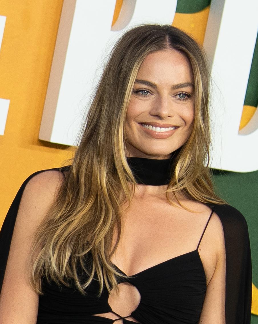 Австралийская актриса Марго Робби впервые стала мамой, родив первенца от своего мужа Тома Акерли