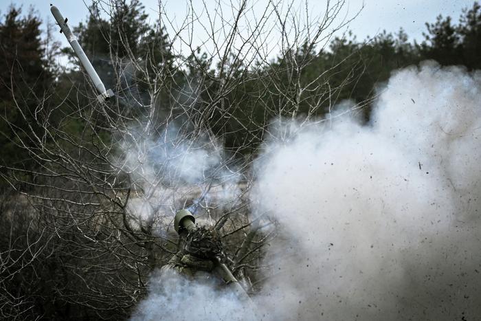 Российские военные окружили несколько взводов ВСУ в районе населённого пункта Терны