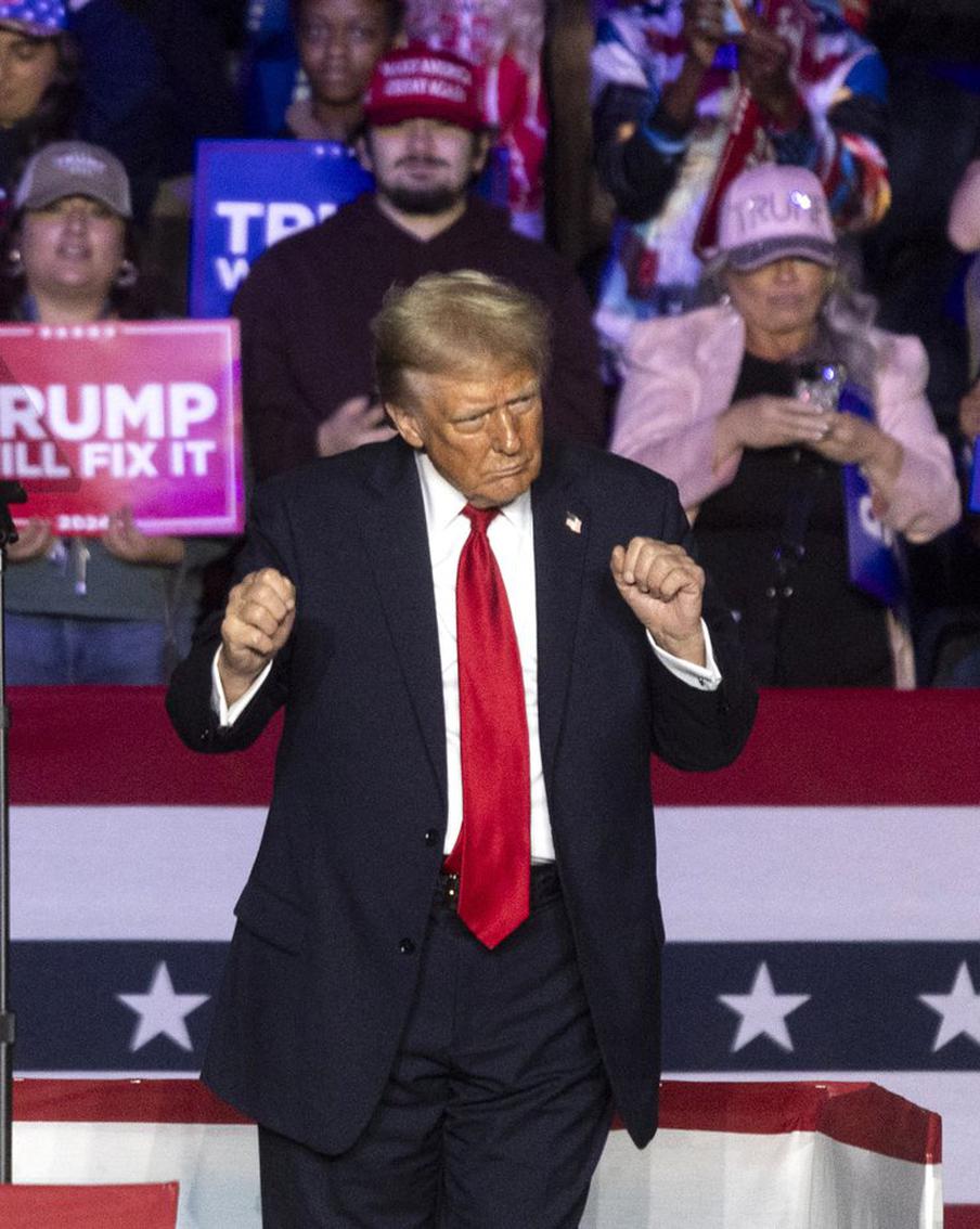 Дональд Трамп является наиболее популярным кандидатом у принимающих ставки букмекеров