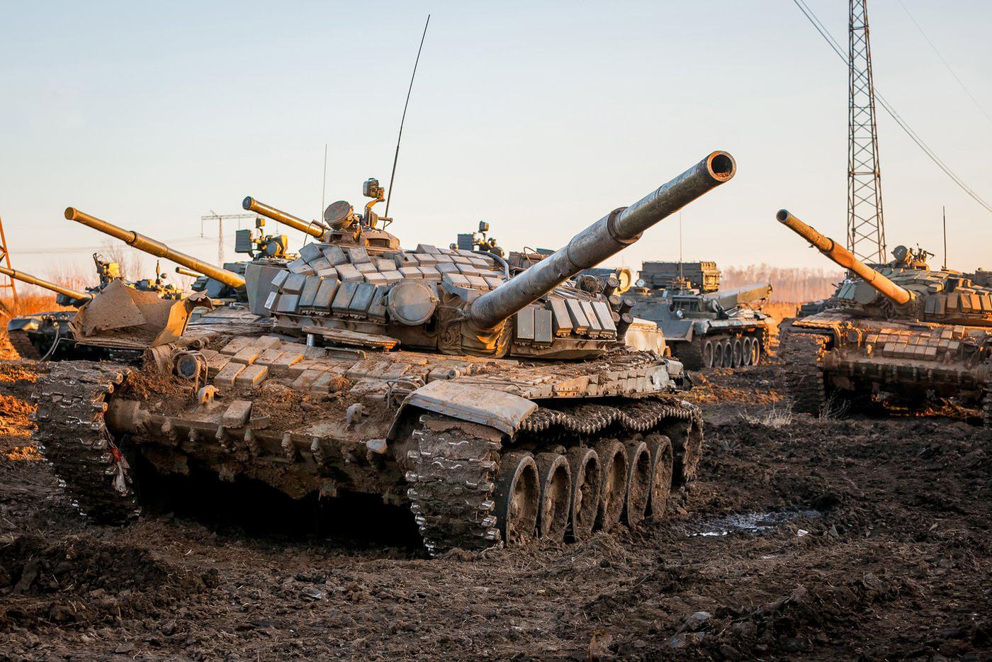 Генерал-лейтенант Греков: дожди приведут к паузе в боевых действиях на СВО