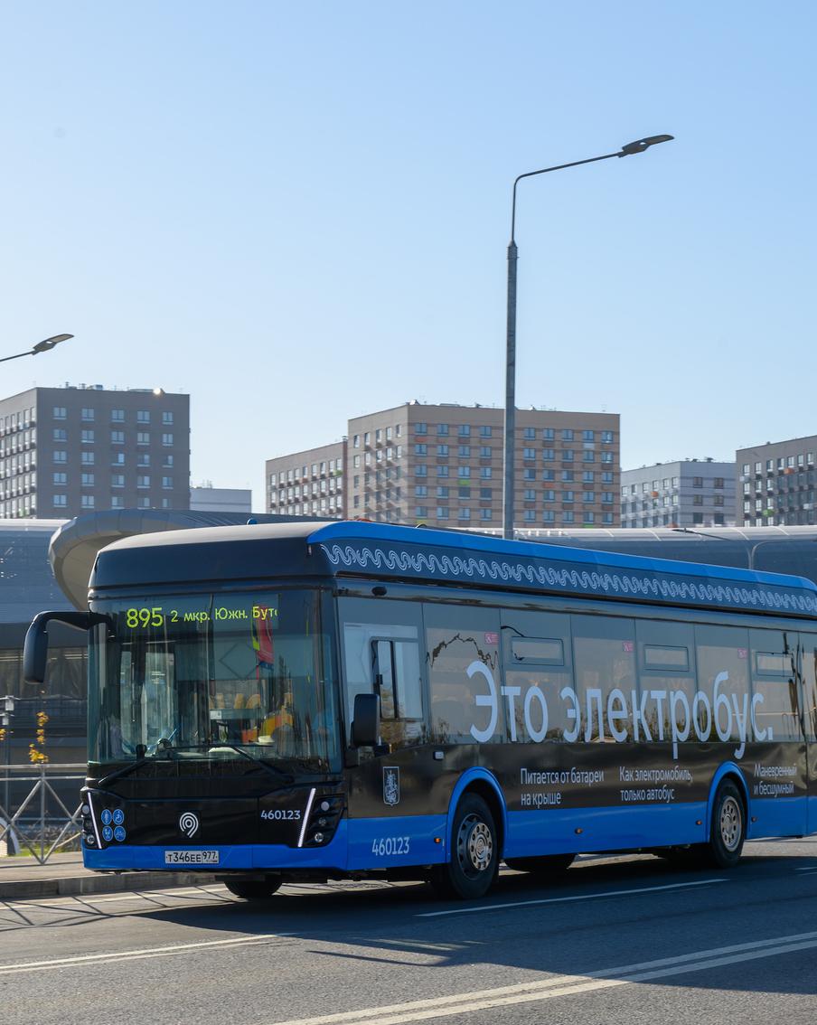 Максим Ликсутов: Число ДТП с участием автобусов и электробусов снизилось более чем на треть за последние 5 лет