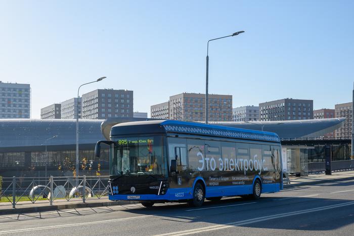 Максим Ликсутов: Число ДТП с участием автобусов и электробусов снизилось более чем на треть за последние 5 лет